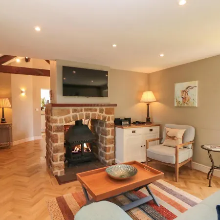 The Old Dairy 別荘 *